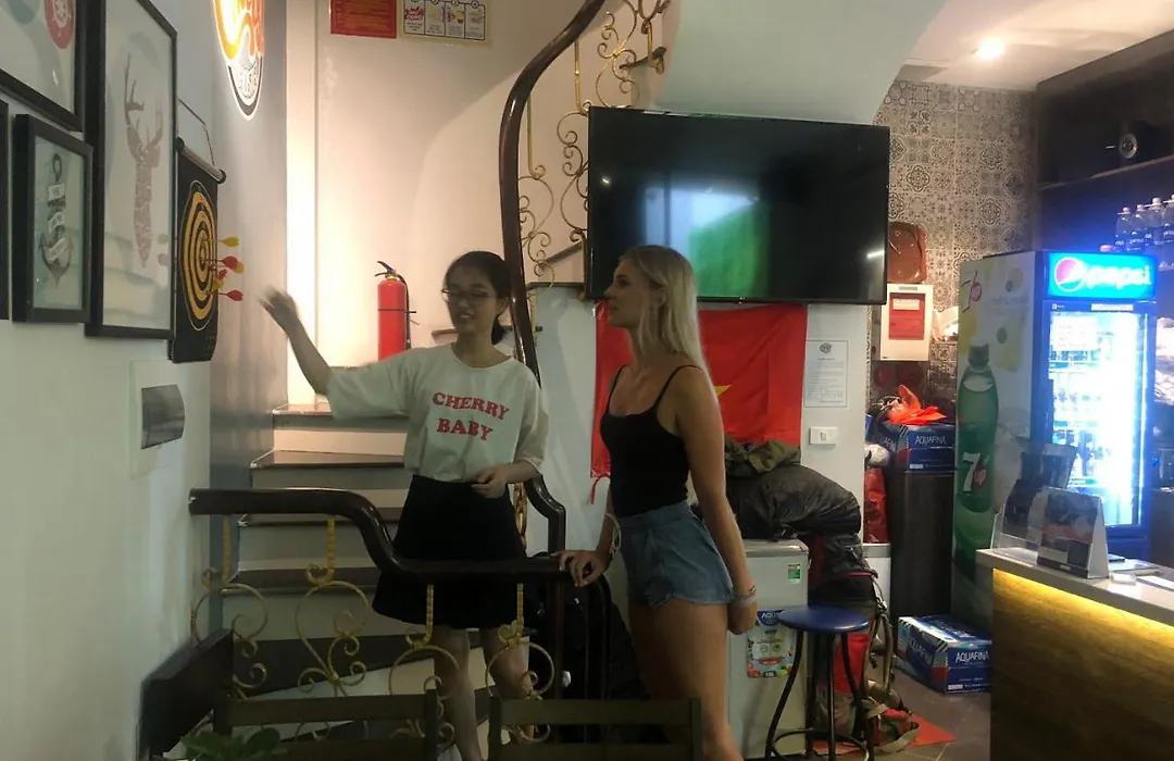 Vietnam Cheers Hostel-1